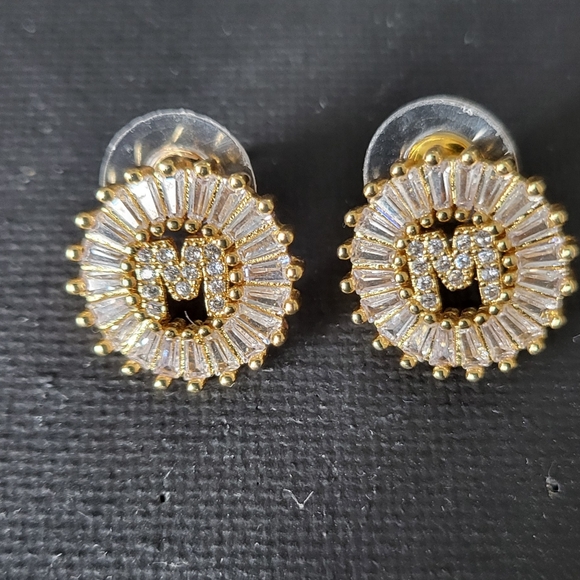 14k Gold Plated M Necklace Stud Earrings and Bolo Bracelet Set - Picture 3 of 4